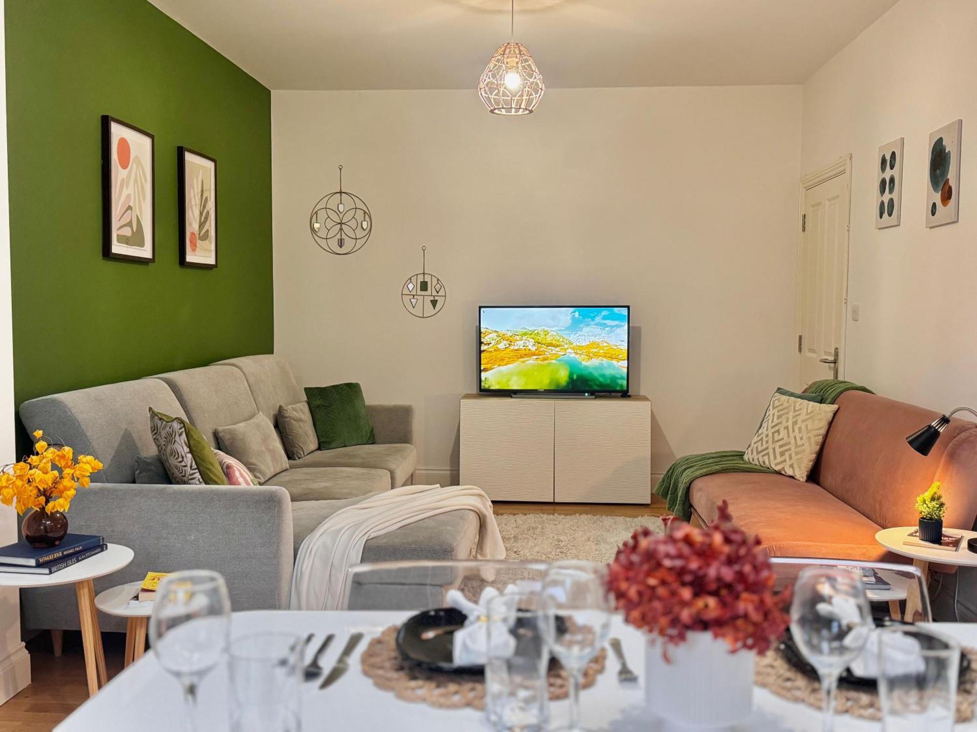 Modern 1-Bed Apt 30Min To Central London & Parking Exterior foto